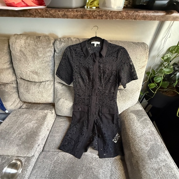 Liz Belted Lace Mini Shirtdress - Picture 3 of 3